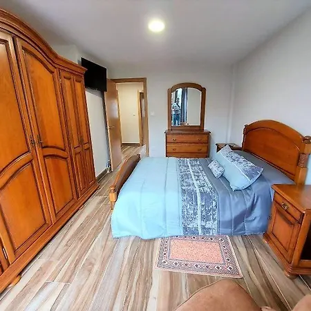 Holiday home Casa Paris Grande En Costa Da Morte, *